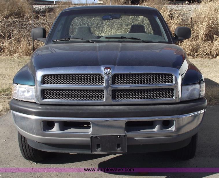 image for item E9541 1998 Dodge 1500 Laramie SLT 4x4 pickup truck