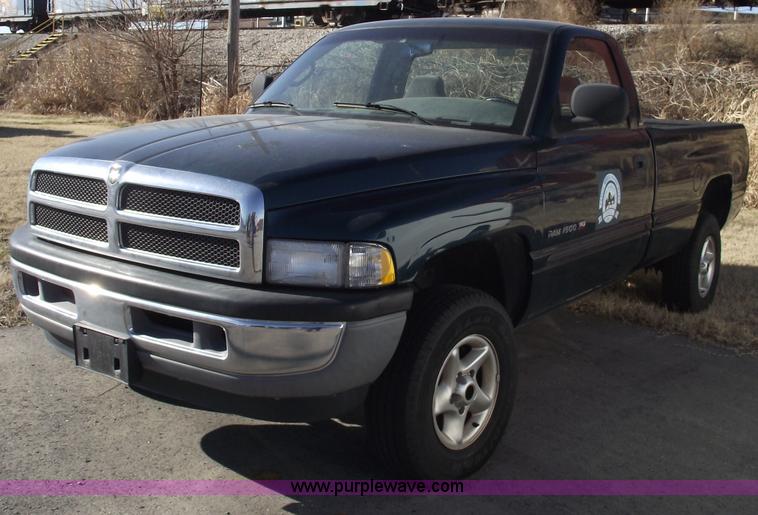 image for item E9541 1998 Dodge 1500 Laramie SLT 4x4 pickup truck