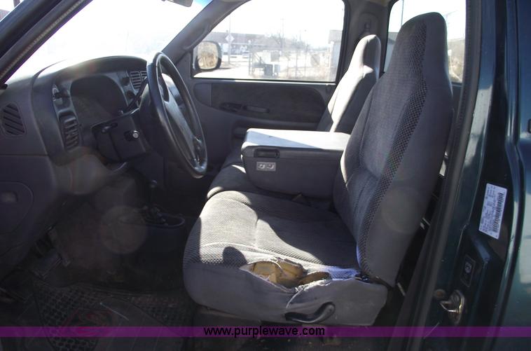 image for item E9541 1998 Dodge 1500 Laramie SLT 4x4 pickup truck