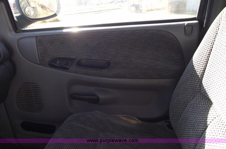 image for item E9541 1998 Dodge 1500 Laramie SLT 4x4 pickup truck