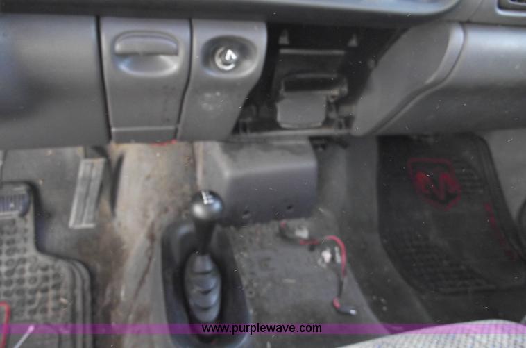 image for item E9541 1998 Dodge 1500 Laramie SLT 4x4 pickup truck