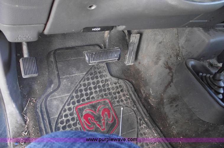 image for item E9541 1998 Dodge 1500 Laramie SLT 4x4 pickup truck