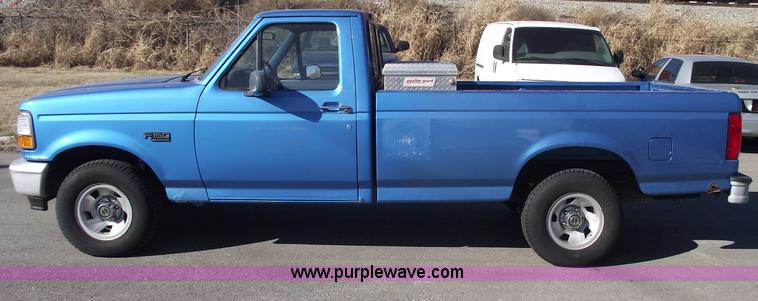 image for item E9542 1995 Ford F150 Eddie Bauer/XL