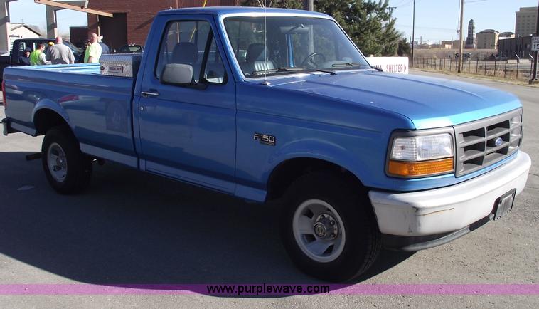 image for item E9542 1995 Ford F150 Eddie Bauer/XL