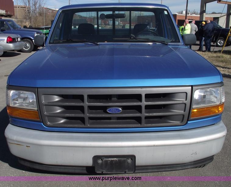 image for item E9542 1995 Ford F150 Eddie Bauer/XL