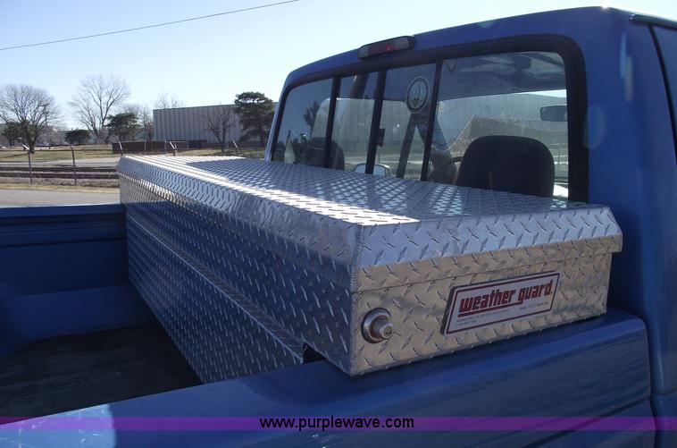 image for item E9542 1995 Ford F150 Eddie Bauer/XL