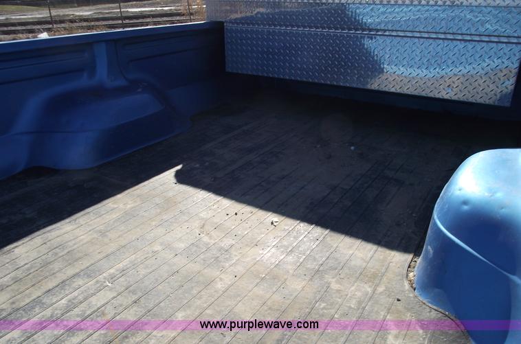 image for item E9542 1995 Ford F150 Eddie Bauer/XL