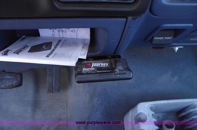 image for item E9542 1995 Ford F150 Eddie Bauer/XL