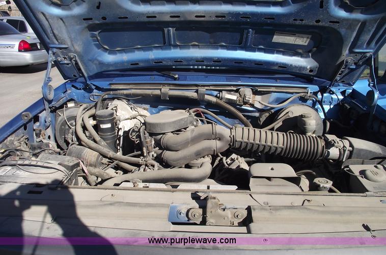 image for item E9542 1995 Ford F150 Eddie Bauer/XL