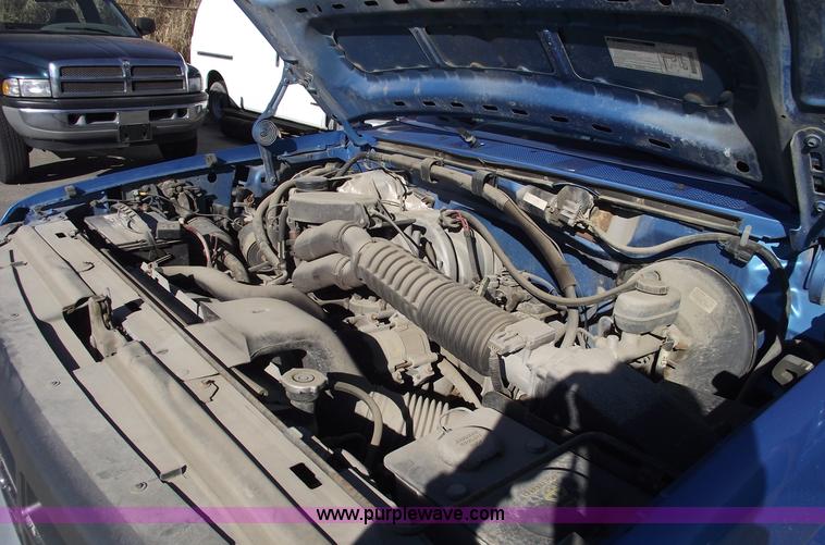 image for item E9542 1995 Ford F150 Eddie Bauer/XL