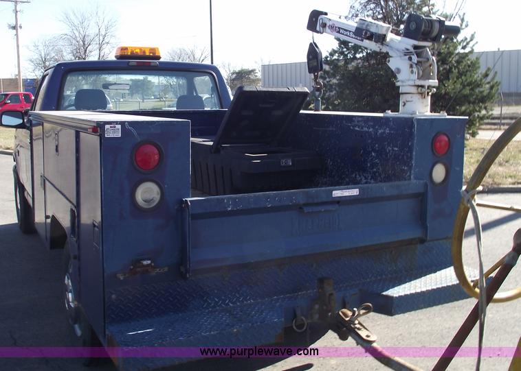 image for item E9543 1995 Ford F250 XL/XLT  service truck