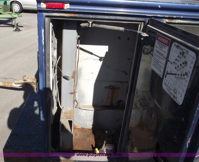 image for item E9543 1995 Ford F250 XL/XLT  service truck