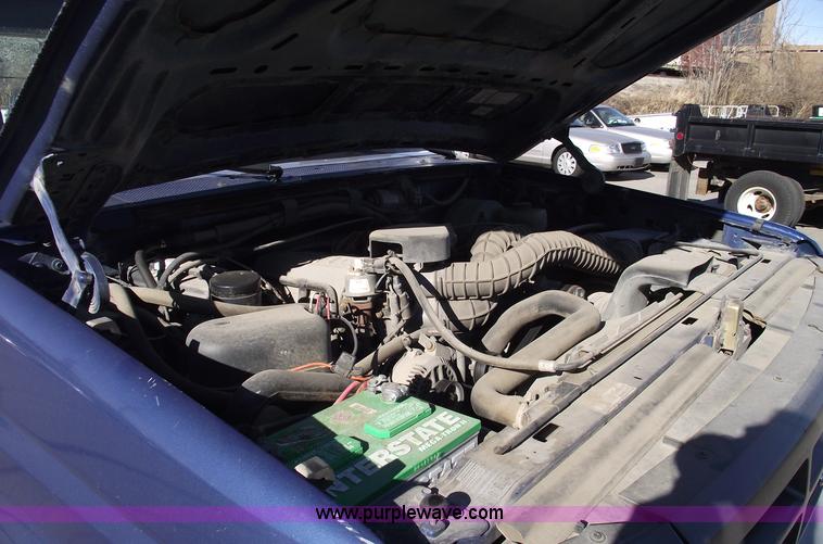 image for item E9543 1995 Ford F250 XL/XLT  service truck