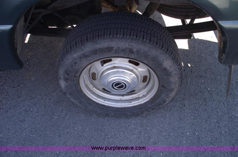 image for item E9545 1996 Ford Ranger Splash/XL pickup truck