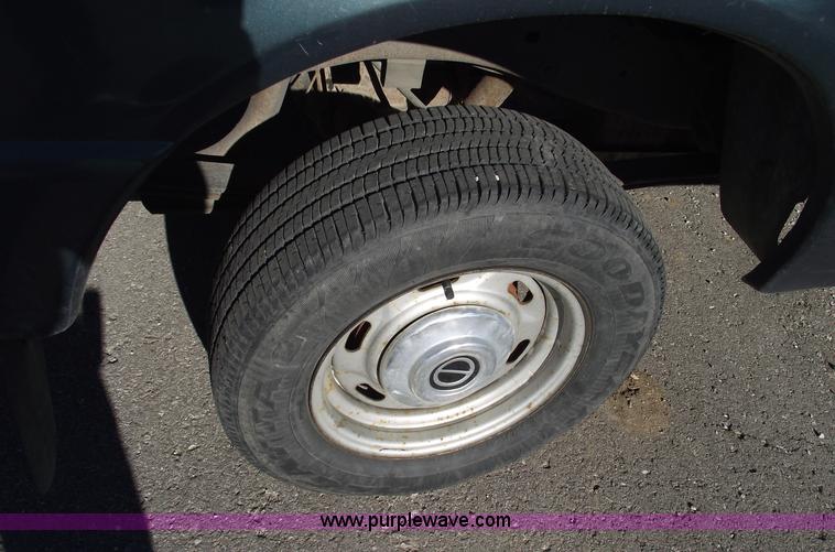 image for item E9545 1996 Ford Ranger Splash/XL pickup truck