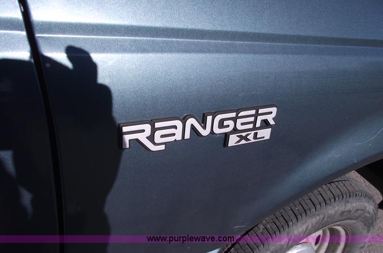 image for item E9545 1996 Ford Ranger Splash/XL pickup truck
