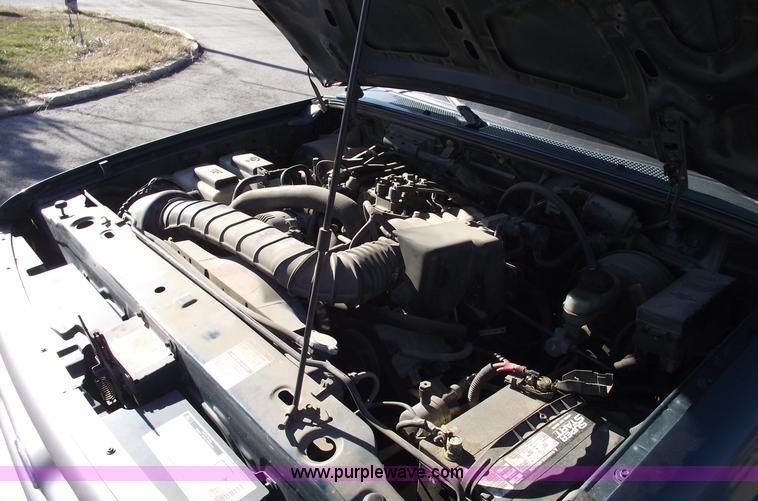 image for item E9545 1996 Ford Ranger Splash/XL pickup truck