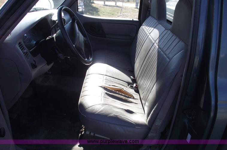 image for item E9545 1996 Ford Ranger Splash/XL pickup truck