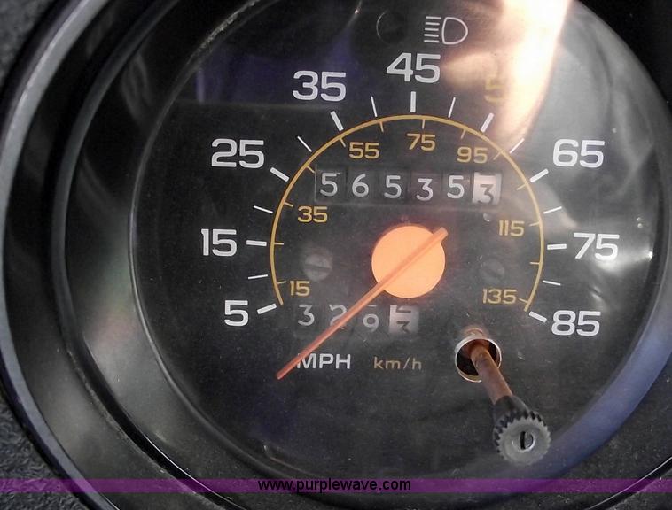 image for item E9546 1988 Chevrolet R30 pickup truck with dump bed