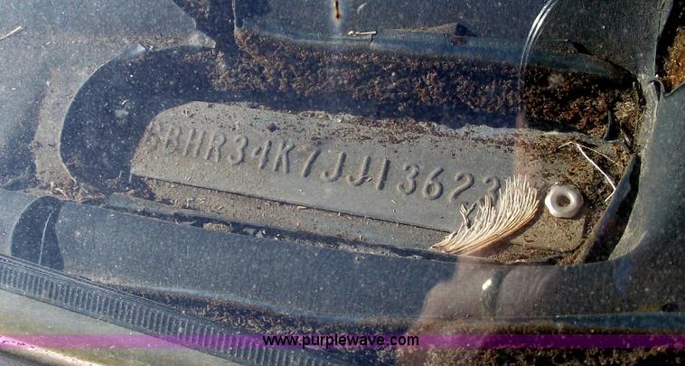 image for item E9546 1988 Chevrolet R30 pickup truck with dump bed