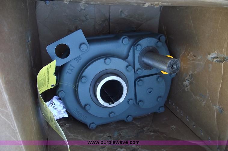 image for item E9552 (2) Pallets of electric motors