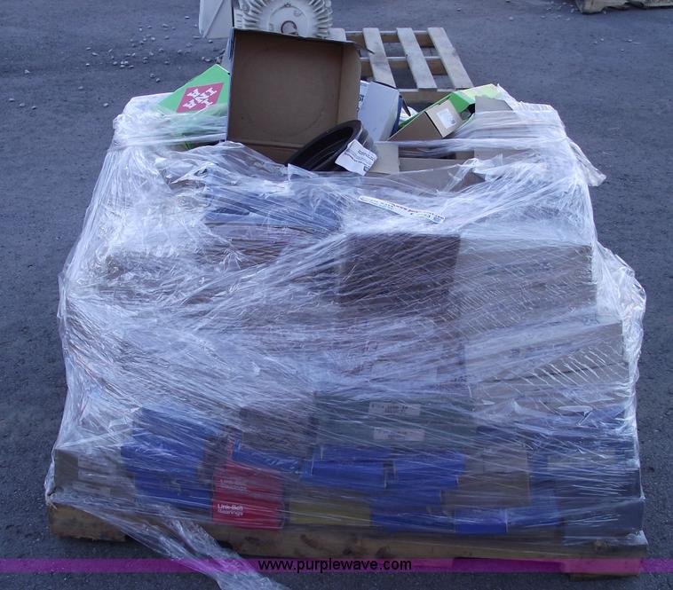 image for item E9553 Pallet of assorted barring, seal, pulleys and sprockets