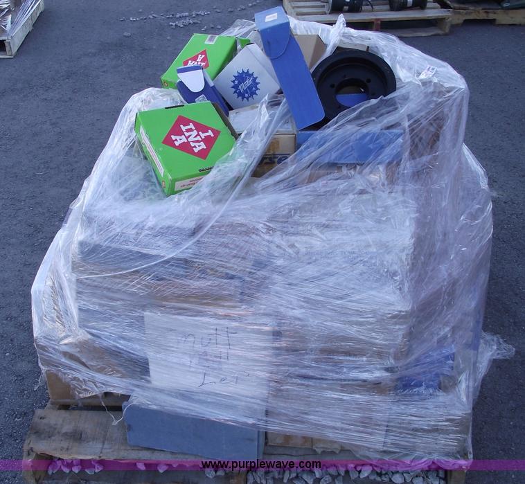 image for item E9553 Pallet of assorted barring, seal, pulleys and sprockets