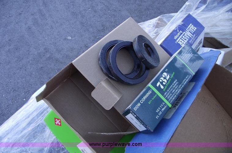 image for item E9553 Pallet of assorted barring, seal, pulleys and sprockets