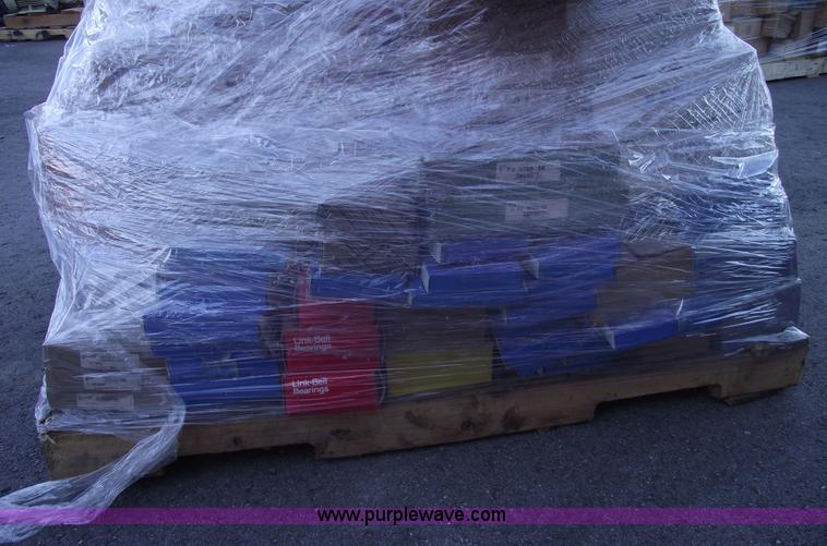 image for item E9553 Pallet of assorted barring, seal, pulleys and sprockets