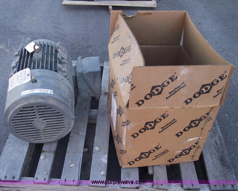 image for item E9556 Siemens 30 hp electric motor and Dodge torque arm double reduction