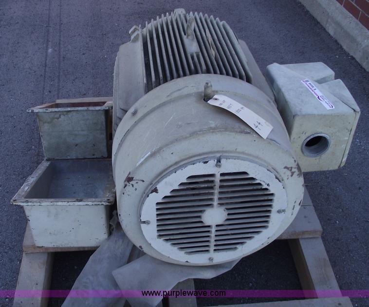 image for item E9558 Siemens 100 hp electric motor