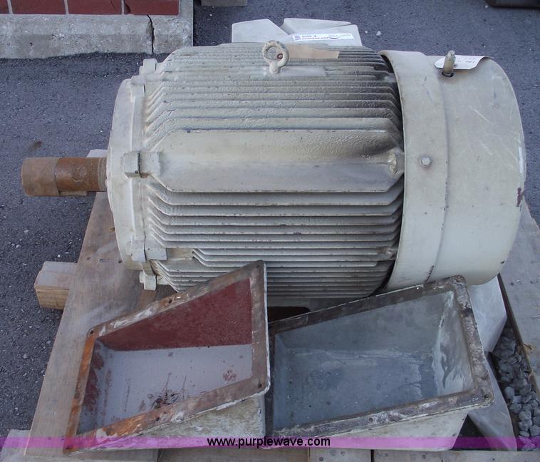 image for item E9558 Siemens 100 hp electric motor
