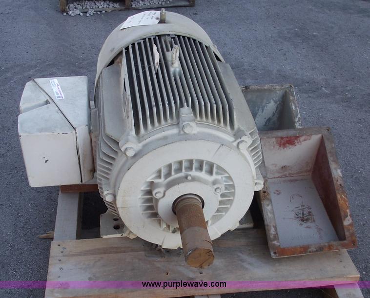image for item E9558 Siemens 100 hp electric motor