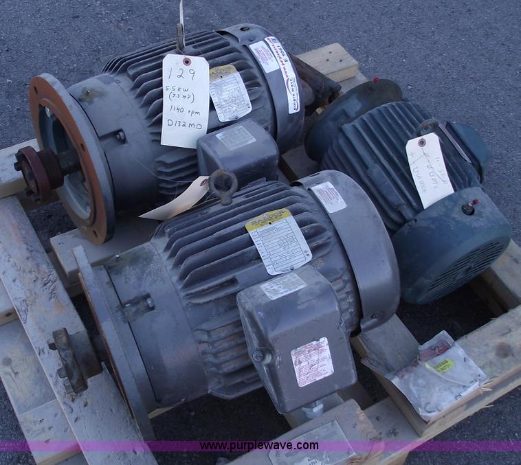 image for item E9561 (3) Electric motors