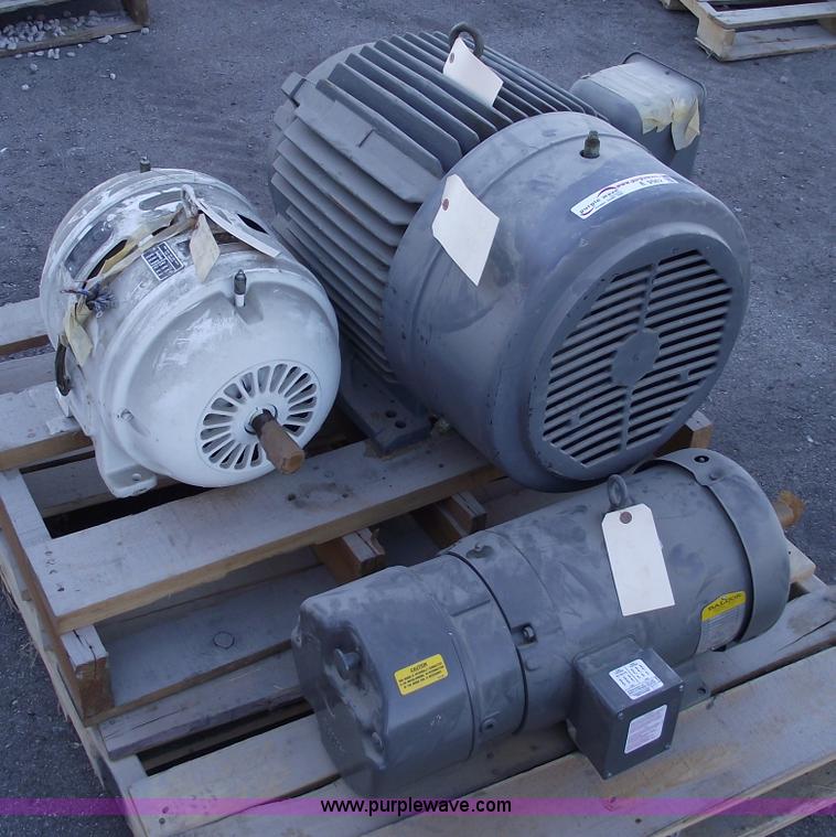 image for item E9562 (3) Electric motors