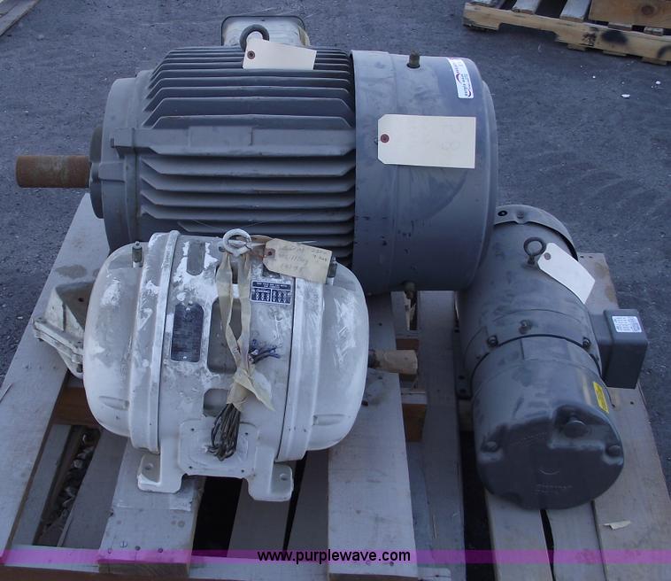 image for item E9562 (3) Electric motors