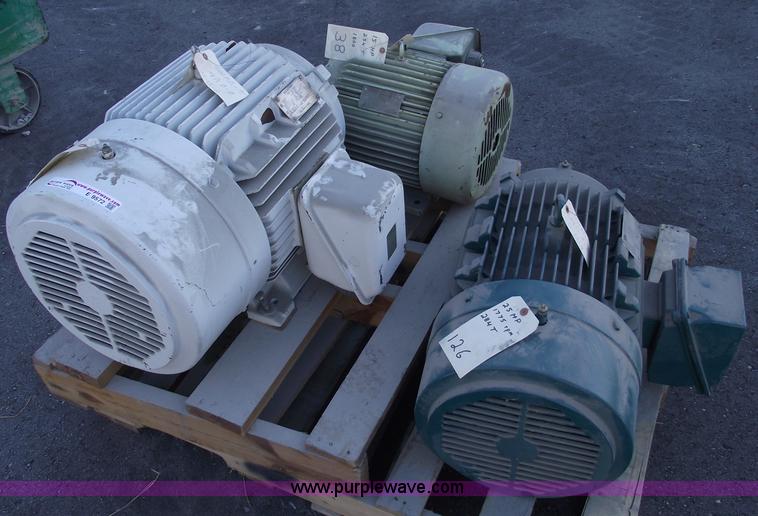 image for item E9572 (3) Electric motors