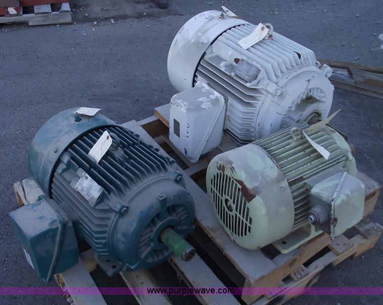 image for item E9572 (3) Electric motors