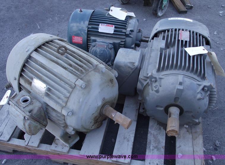image for item E9577 (3) Electric motors