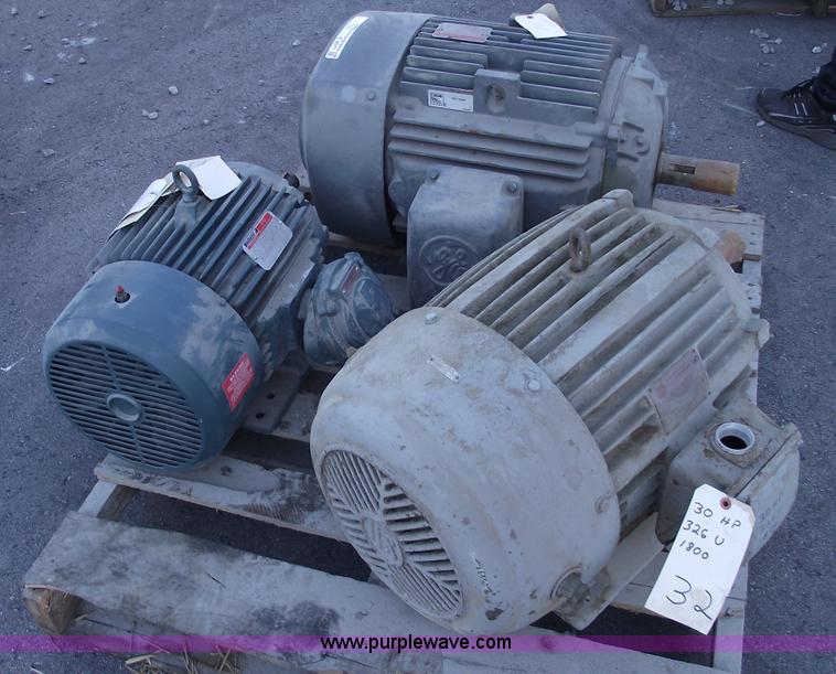 image for item E9577 (3) Electric motors