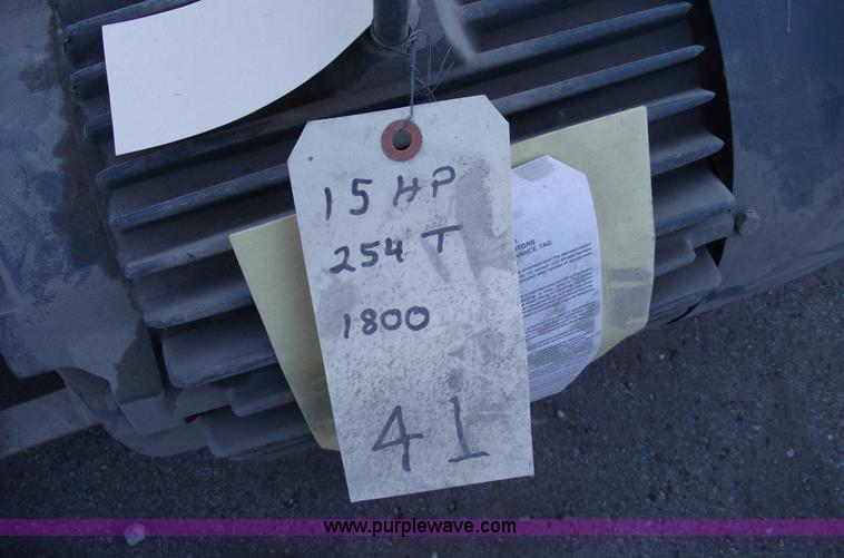 image for item E9577 (3) Electric motors