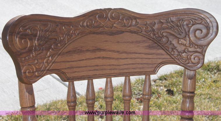 image for item F9954 Solid oak dining table