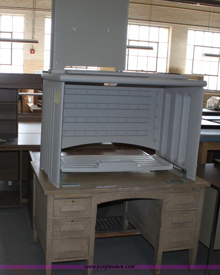 image for item F9991 (6) desks