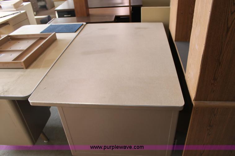 image for item F9991 (6) desks