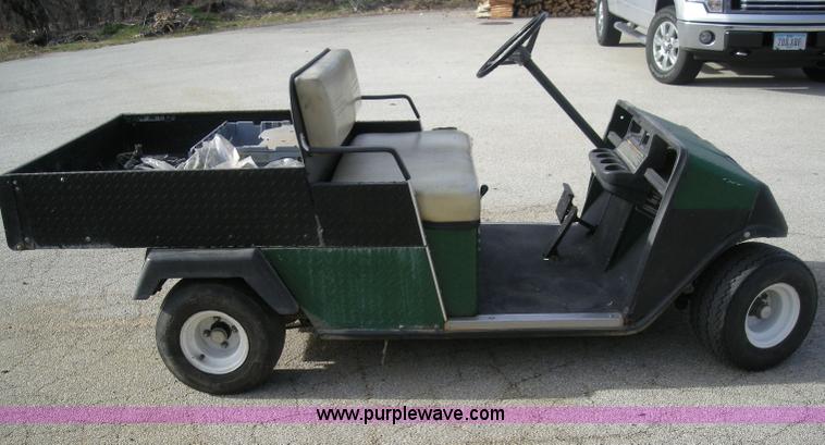 image for item I9751 1993 Ez-go GTX804 utility vehicle