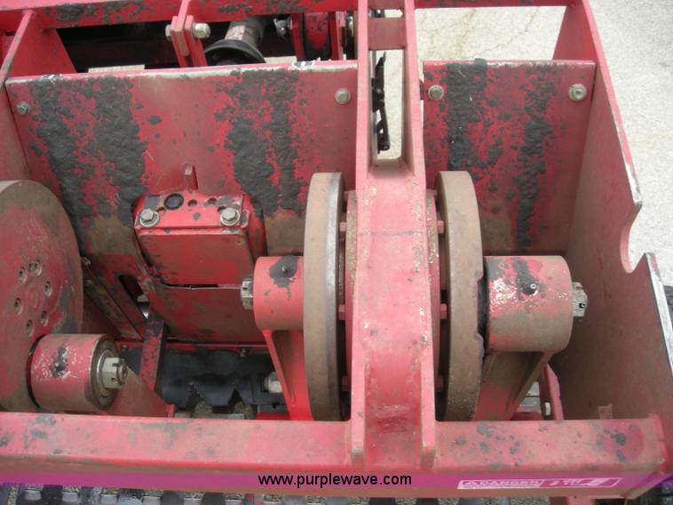 image for item I9752 1991 Toro 09501 pull behind fairway aerator