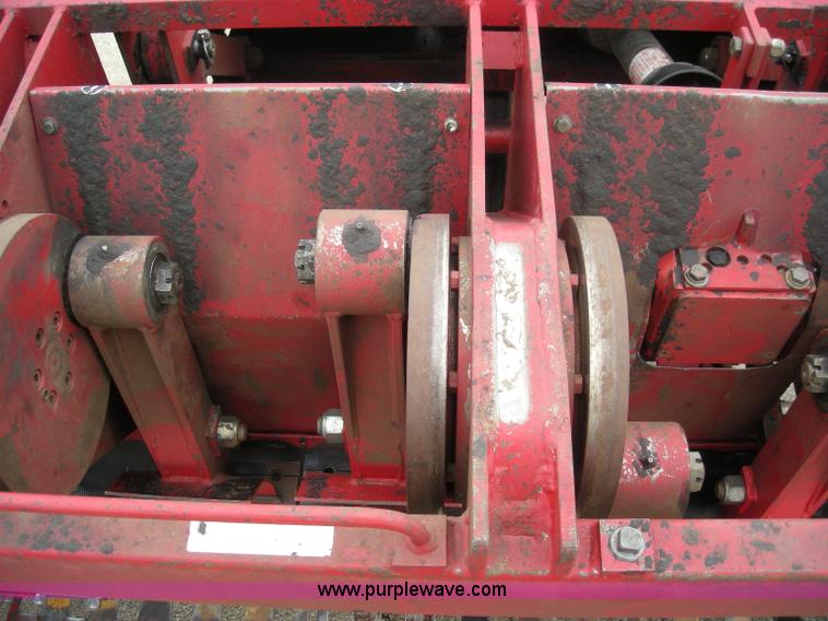 image for item I9752 1991 Toro 09501 pull behind fairway aerator