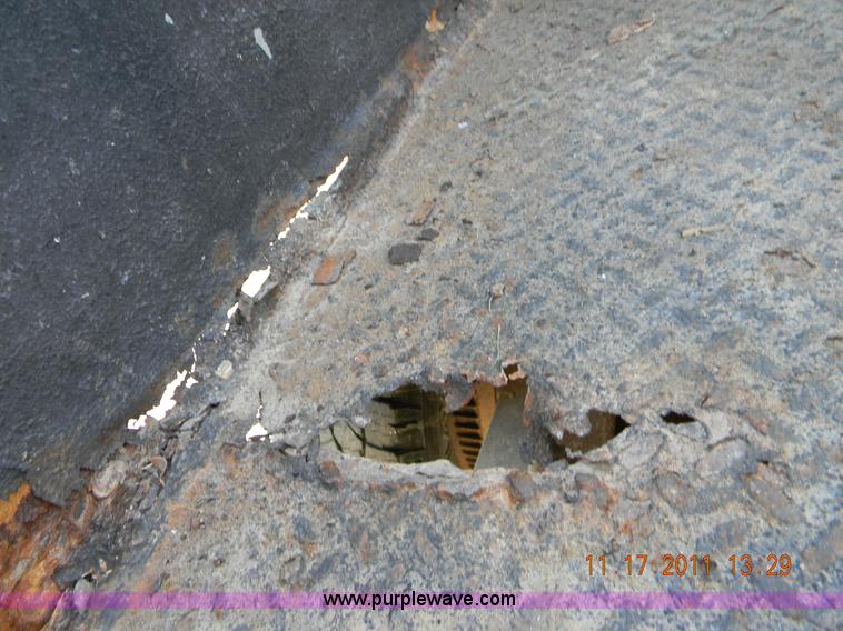 image for item I9754 1999 Chevrolet K2500 pickup truck