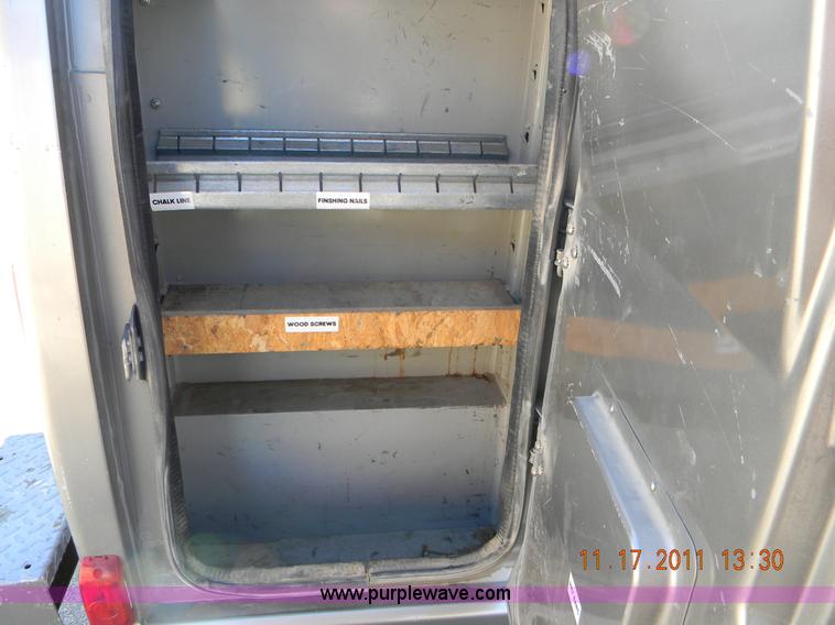 image for item I9754 1999 Chevrolet K2500 pickup truck