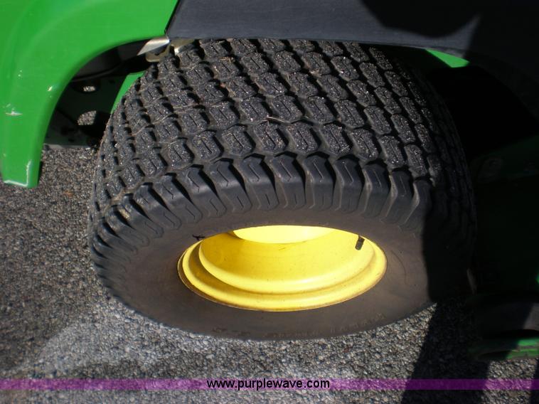 image for item I9755 2007 John Deere 997 mower